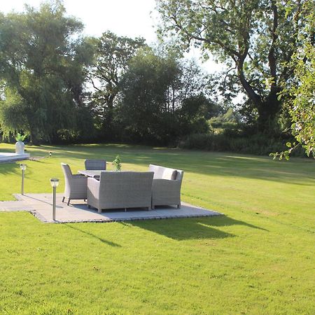 The Willowford Milton Keynes Extérieur photo